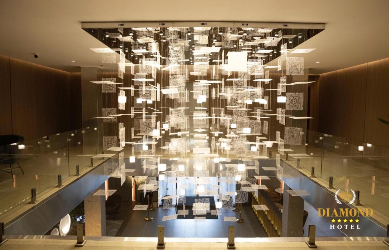 Hotel Diamond Prishtina Pristina Exterior photo Lobby