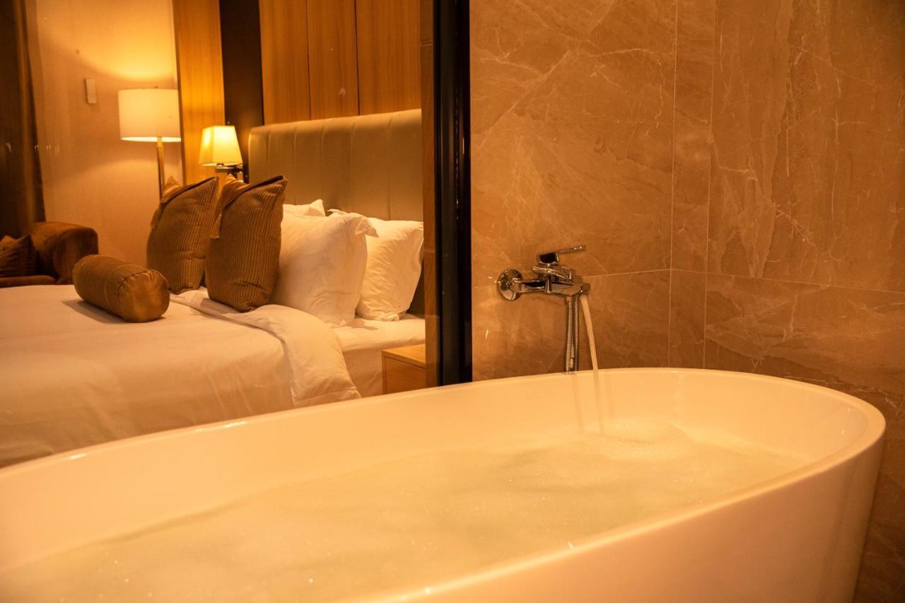 Hotel Diamond Prishtina Pristina Exterior photo A freestanding bathtub