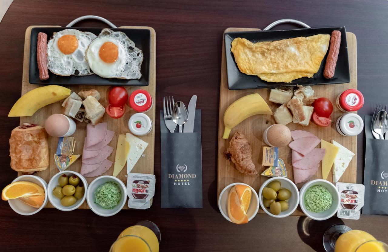 Hotel Diamond Prishtina Pristina Exterior photo A traditional Portuguese breakfast
