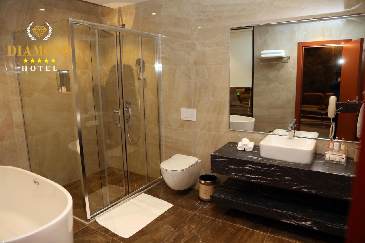 Hotel Diamond Prishtina Pristina Exterior photo Bathroom