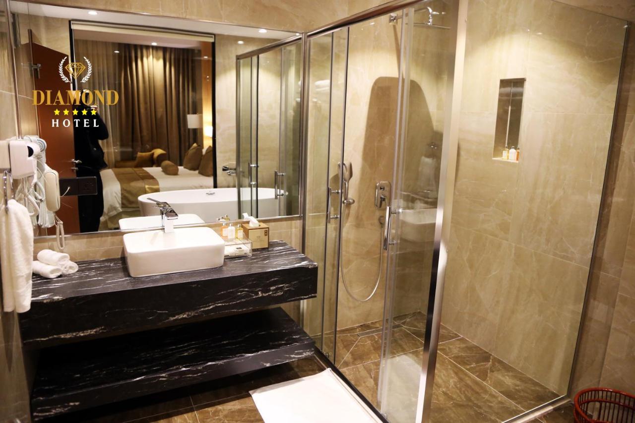 Hotel Diamond Prishtina Pristina Exterior photo A bathroom at the hotel